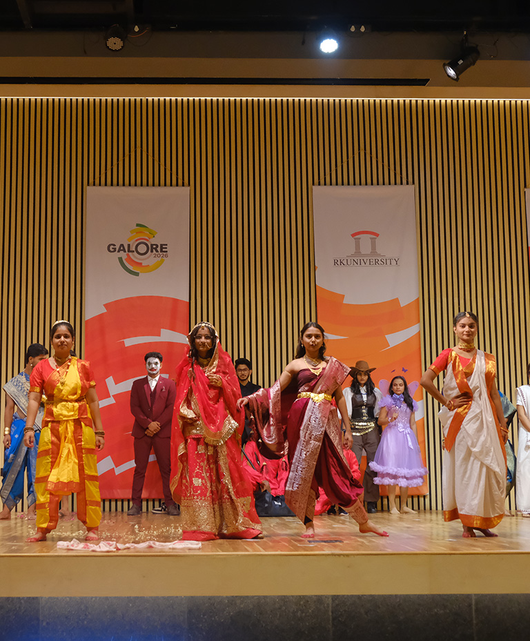 RK_University_Best_College_In_Rajkot_Gujarat_India.jpg