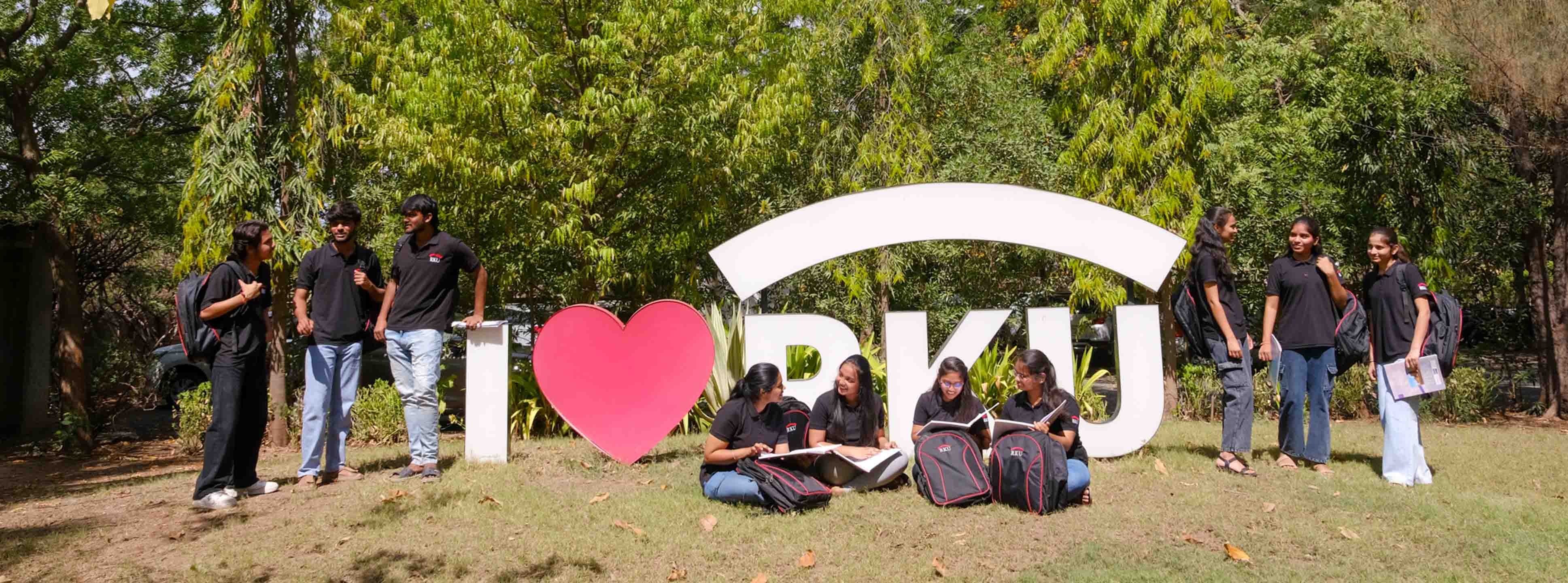 RK_University_Top_University_In_Rajkot_Gujarat_India.jpg